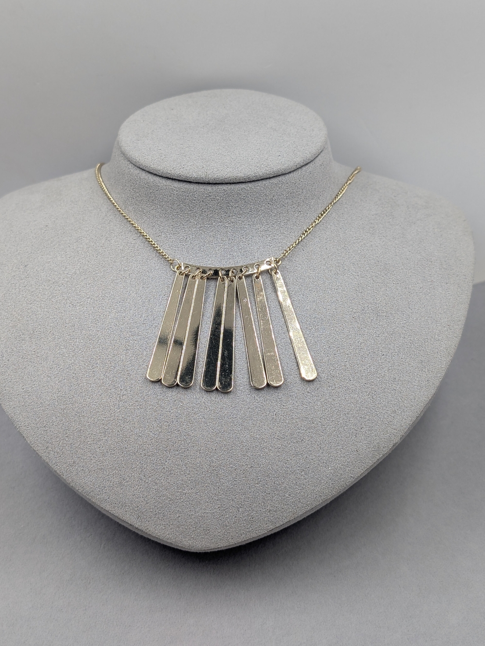 Spartina 449 Gold Tone Multi-Bar Fringe Statement Bib Necklace m104
